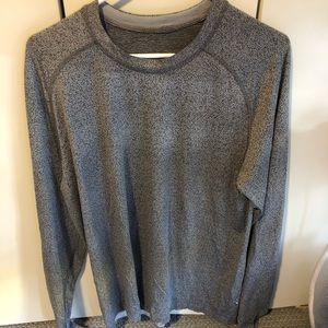 Men’s Lululemon work out long sleeve